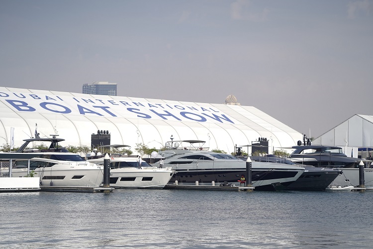 تطلق أكبر العلامات التجارية لليخوت الفاخرة في العالم سفنًا جديدة في معرض دبي الدولي للقوارب 2023